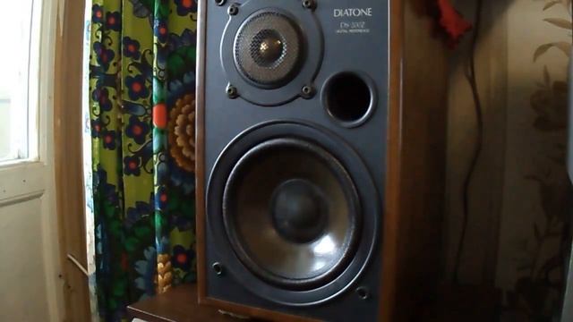 DIATONE DS-200Z Restoration Of The Dynamics Suspension Реставрация подвеса Н.Ч. динамиков-720p