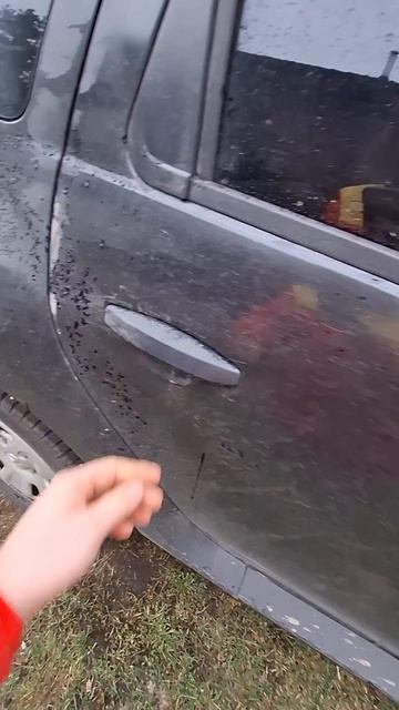 Фундамент из труб для навеса. Подробности в полном видео #стройка #навес #жизньвдеревне #лайфхаки