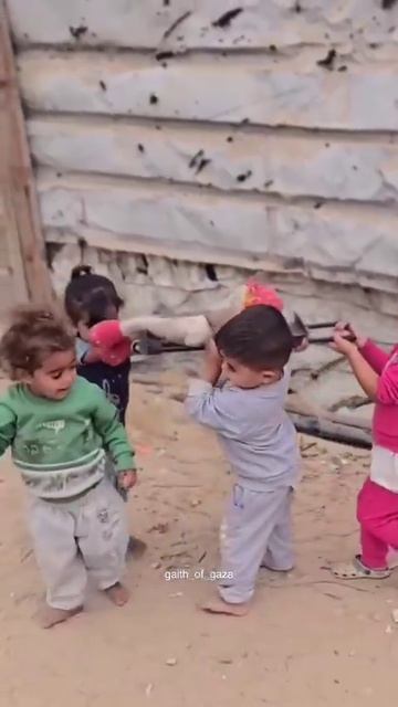 Дети в Газе учатся прощаться вместо игр