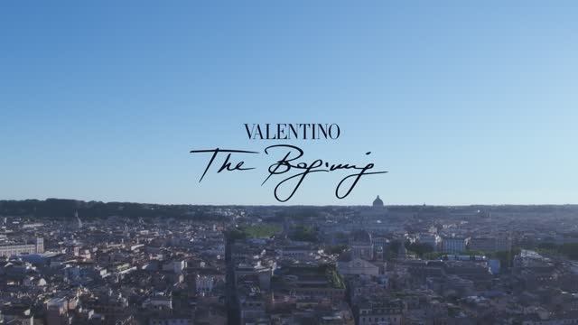 Показ коллекции Valentino «The Beginning» осень-зима 2022-2023