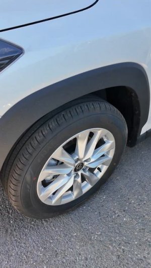 TOYOTA COROLLA CROSS в России. Гибридный кроссовер, обзор и цена.