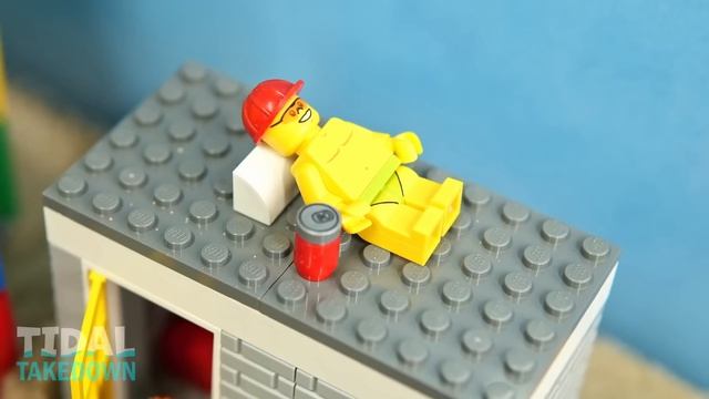 14. Wave Machine VS Lego City Dock - Surprise Sinkhole - Lego Ship Sinking Tsunami Dam Breach Experi смотреть онлайн