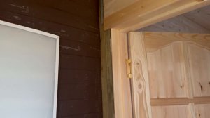 Долго спим. Опять заливает. Гас нашел свою лужу. Крашу на террасе