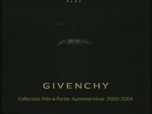 Показ женской коллекции Givenchy осень-зима 2003-2004