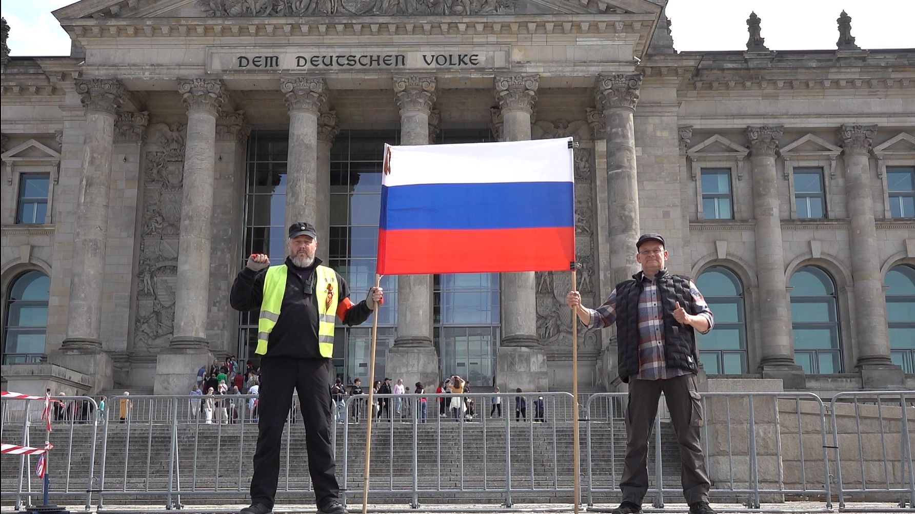 Russische Nationalhymne Mitten Im Zentrum Des Bösen! Reichstag Berlin 18.04.2026
