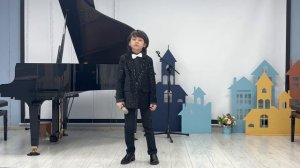 "Swingin' on the Moon"  Исполнитель: Яманака Арсений