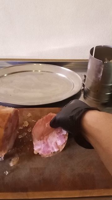 Свиная кускова ветчина су-вид.