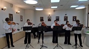 Ансамбль скрипачей «Экспромт».  М.Прочухан « Попурри на темы песен о Великой Отечественной войне