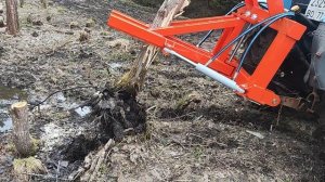 Корчевание пней на заболоченной поляне