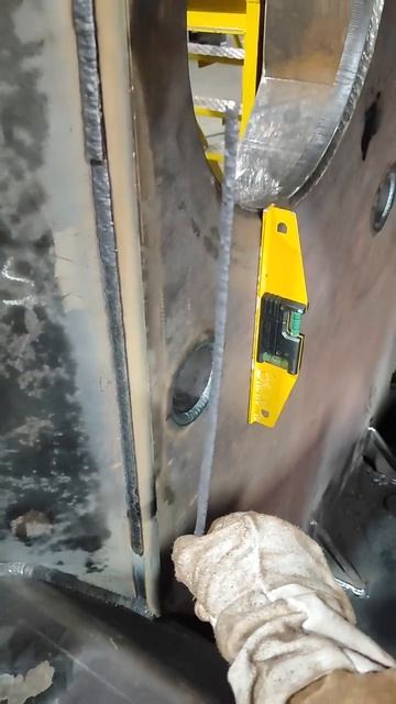 Полуавтоматическая сварка порошковой проволокой