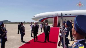 Министр обороны РФ А.Белоусов прибыл в КНДР