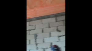 Делаем новую электропроводку в частном доме, 
электропроводки в гофре, 
 по потолку, открытая. (втор