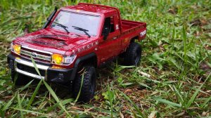 Обзор Тойоты на пульте управления