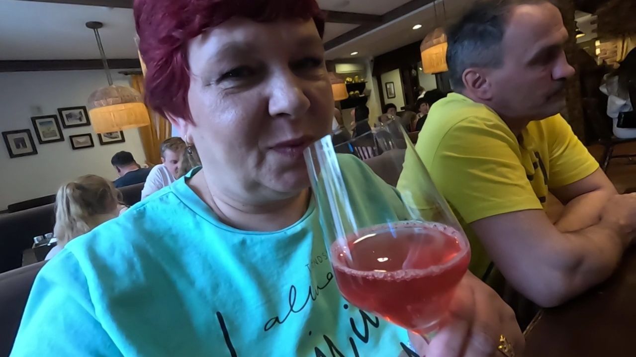 Напились,  наелись и домой...