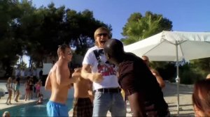 David Guetta Feat. Akon - Sexy Chick (Official Video).