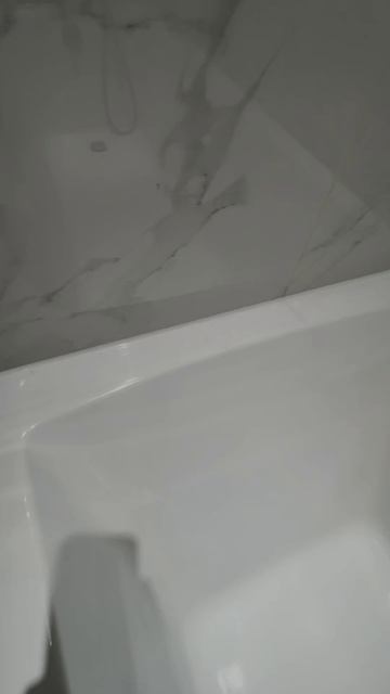 Герметизация ванны , замена силикона