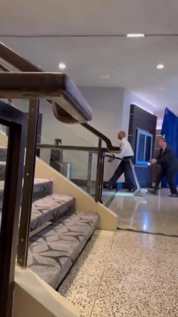 Первые минуты попытки покушения на высшее руководство США в Вашингтоне и работа Секретной службы.