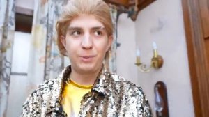 А4: богатый vs бедный друг