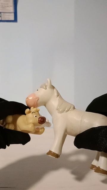 Свинка и лошадка в.дети, малыши,