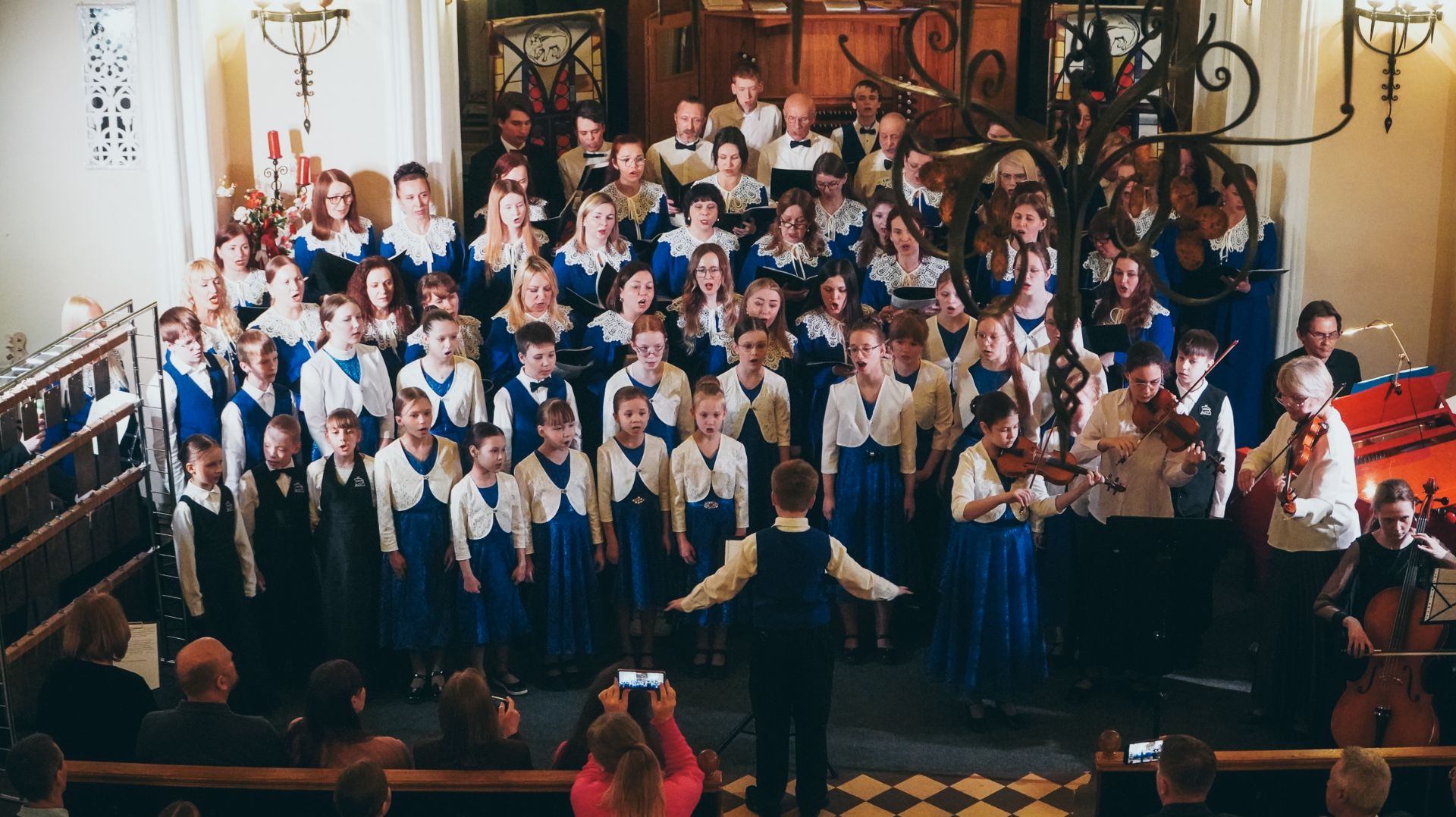 "О России петь" слова И. Северянина, музыка А. Бояринцева