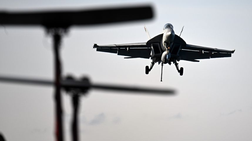 На военных рельсах: зачем Европа начала опасный милитаристский разворот