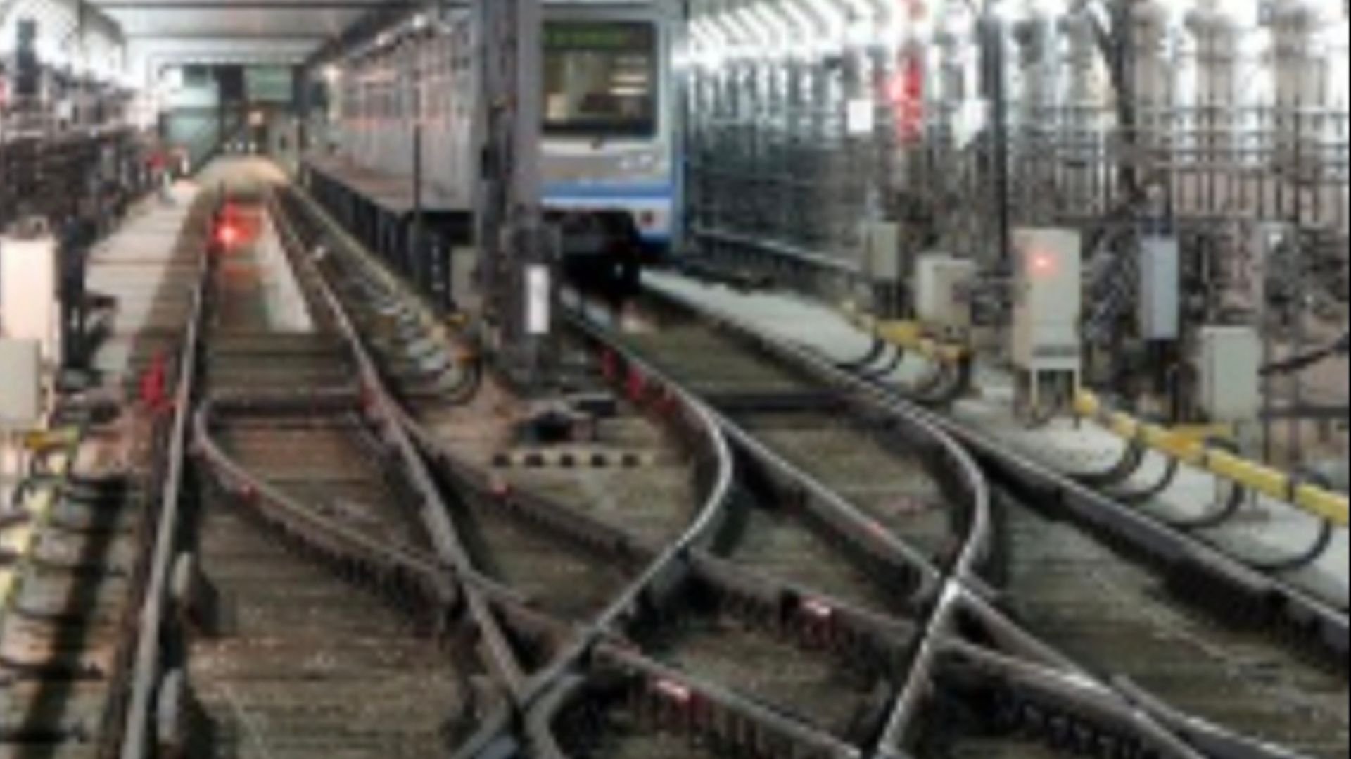 Оборотный тупик за станцией Киевская .