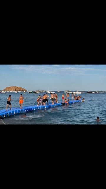 Тосса-де-Мар: Летний драйв и прыжки в воду