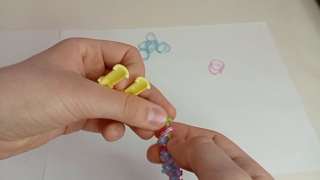 Брелок из резиночек) #ЛегкоИПросто 👍🔥