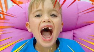 Влад и Ники Челлендж в кинотеатре для детей