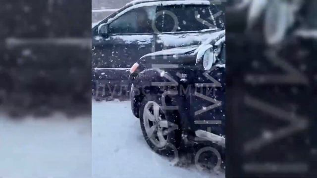 Снежный апокалипсис в Мурманске: метель, снегопад, массовые ДТП и огромные пробки!