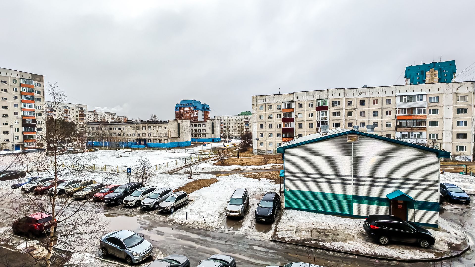 12510799 б-р Свободы 2