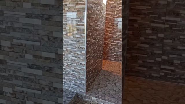 Животные это живые существа, а не мебель, которую можно закрыть на ключ и держать в темноте