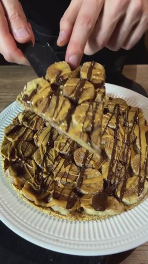 Постный десерт из овсянки и банана.