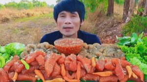 #MUKBANG Маринованый лосось, маринованые креветки, соус из морепродуктов и свежие овощи.ASMR