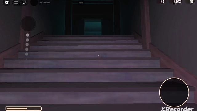 Играю в игру дорс 1 часть...