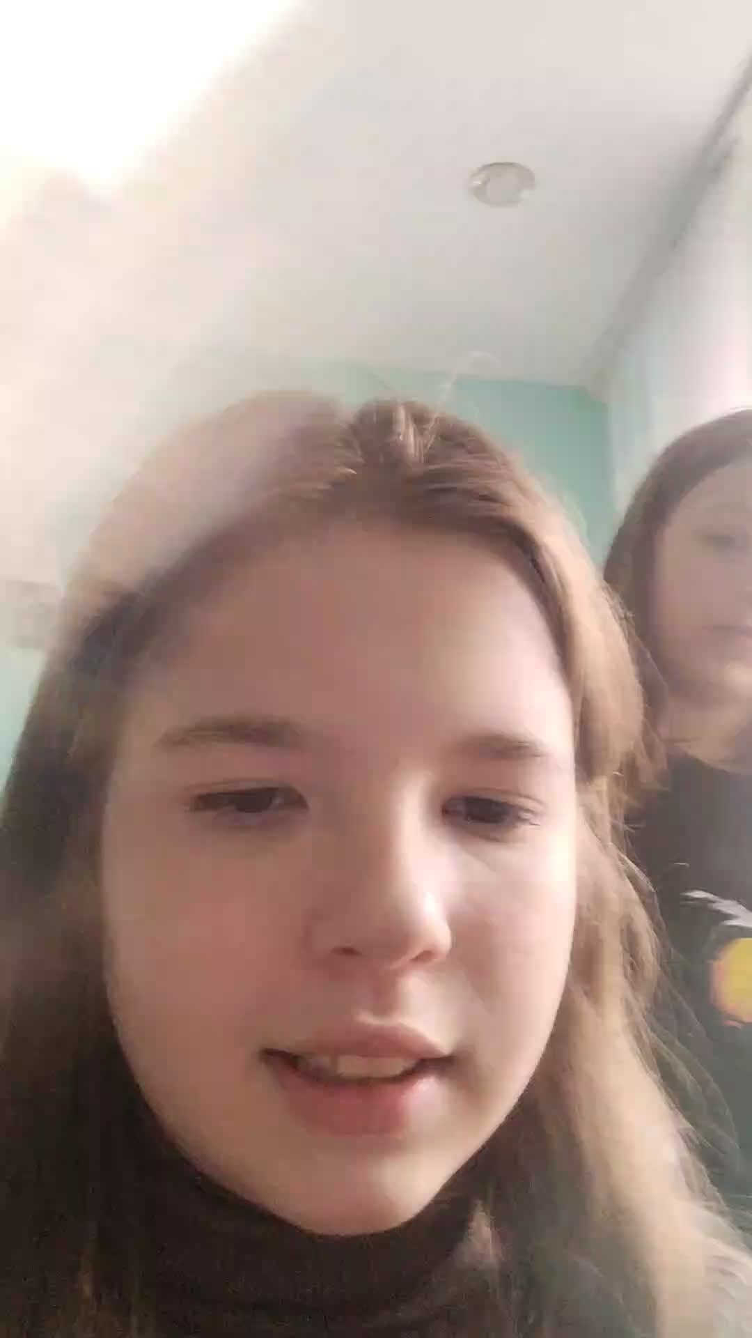 вторая часть играем в Контру