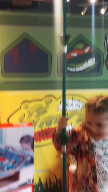 Нина в мире игрушек