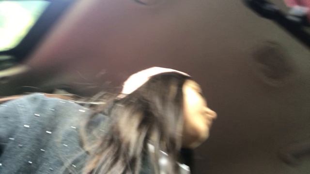 Айфон купи в ресторан свади