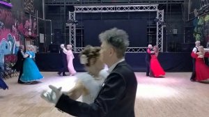 Иван Зинов. Большой фигурный вальс.