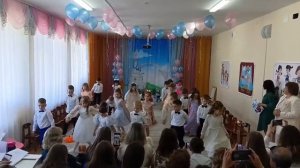 Танец _Прощайте игрушки_, выпускной в детском саду