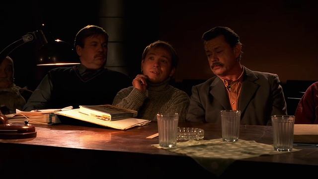 А МОЖЕТ ЕЕ В САНИТАРКИ ОПРЕДЕЛИТЬ?..