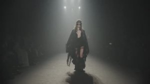 Показ коллекции Ann Demeulemeester осень-зима 2025-2026