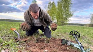 Мы офигели на месте: обычное колхозное поле скрывало ДРЕВНЮЮ ДЕРЕВНЮ. То, что я поднял из земли,