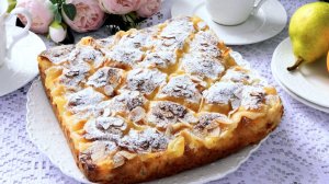 Быстрый в приготовлении праздничный пирог с грушами и заварным кремом