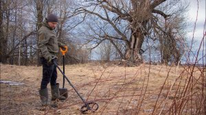 Огромное село исчезло 300 лет назад !  Мы нашли его и прошлись по нему с металлоискателем!
