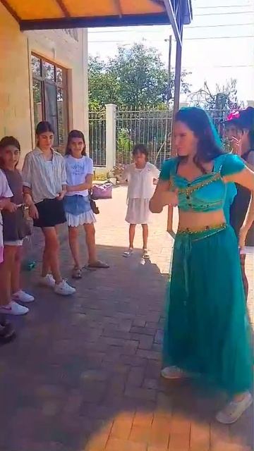 жасмин и ведьма веселое аниматоры танец живота