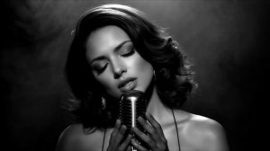 Badi Moss - Vivir Sin Permiso (Official Music Video)