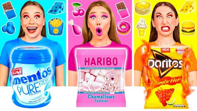 24 Часа Едим Еду Одного Цвета Челлендж  Забавные Кухонные Лайфхаки