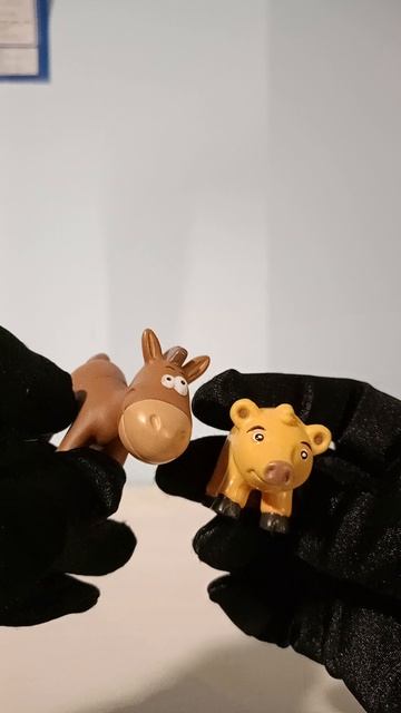 Лошадка и свинка. дети, малыши,