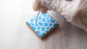 Увлекательные украшения из королевской глазури